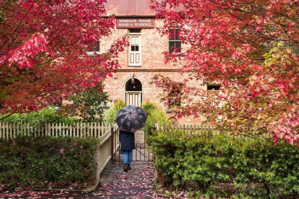 The Quarters At Windsor House Walhalla Villa Exterior photo