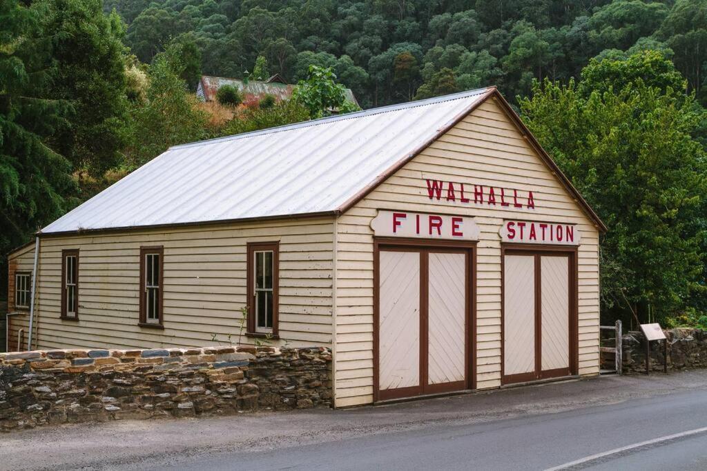 The Quarters At Windsor House Walhalla Villa Exterior photo